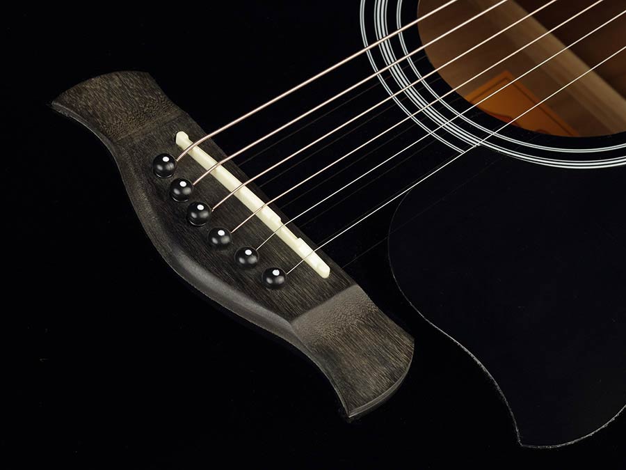 Richwood RD-12-BK Artist Series Dreadnought Akoestische Gitaarset Zwart met Capo, Stemapparaat en Tas