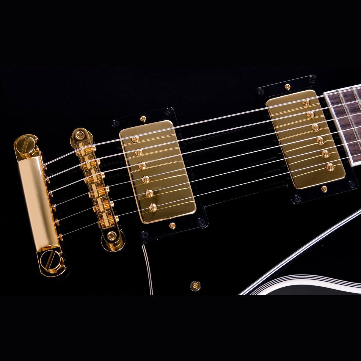 FGN Neo Classic LC10 elektrische gitaar Black, Alnico 5 humbuckers, gouden hardware, met gigbag