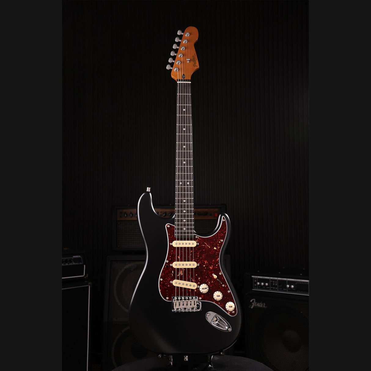 Patina PS-3 BK S-style Elektrische Gitaar SSS Alnico V Nitro Paulownia Body Roasted Maple Hals