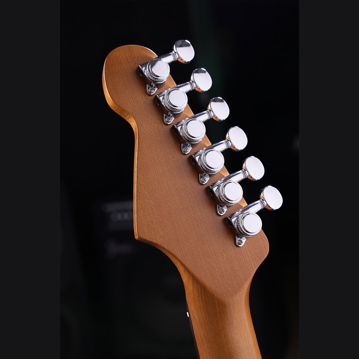 Patina PS-3 BK S-style Elektrische Gitaar SSS Alnico V Nitro Paulownia Body Roasted Maple Hals