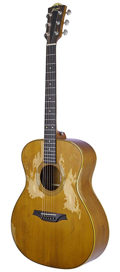 Bromo BAR2R Rocky Mountain Series all solid grand auditorium gitaar, solid spruce top, solid mahogany body, satin relic, heavy duty tas