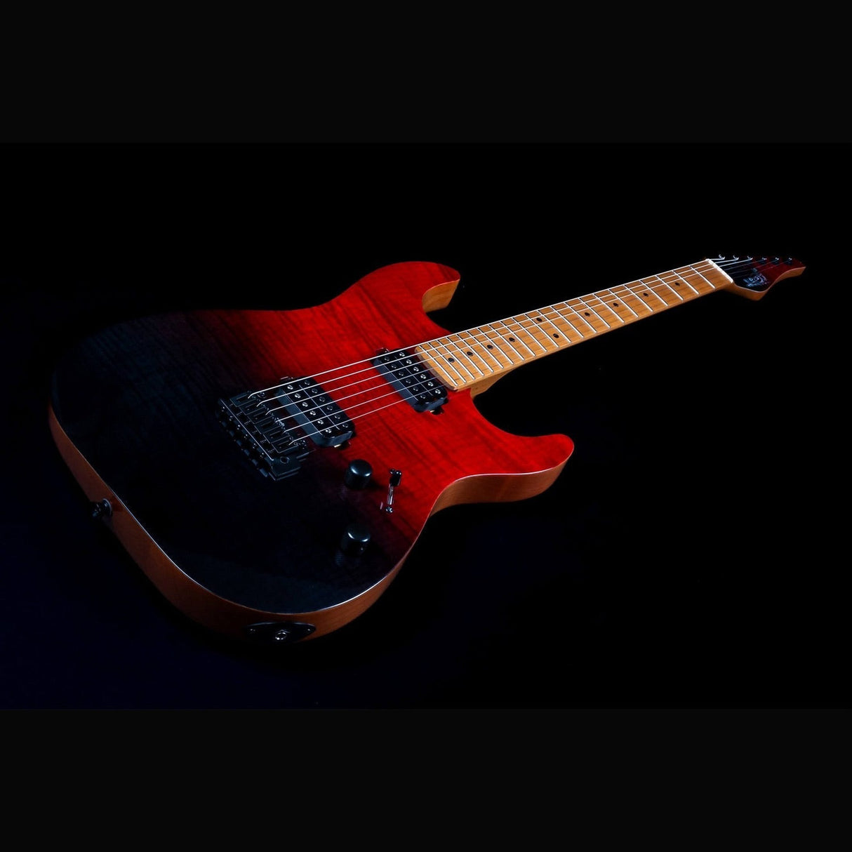 JET JS-1000 Vulcano S-style Elektrische Gitaar HH Flame Maple Top Roasted Maple Transparant Rood