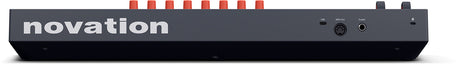 Novation FLkey2 37 master keyboard met 37 toetsen, 16 pads en OLED display