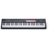 Novation FLkey2 61 master keyboard met 61 toetsen, 16 pads en 9 faders