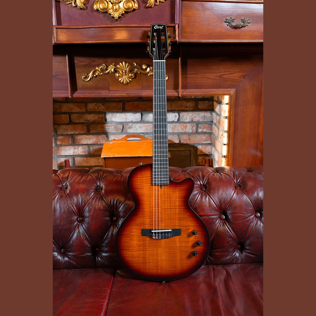 Cort Sunset Nylectric DLX TSB Nylon Elektrische Gitaar Solid Sitka Spruce met Flamed Maple Tobacco Sunburst