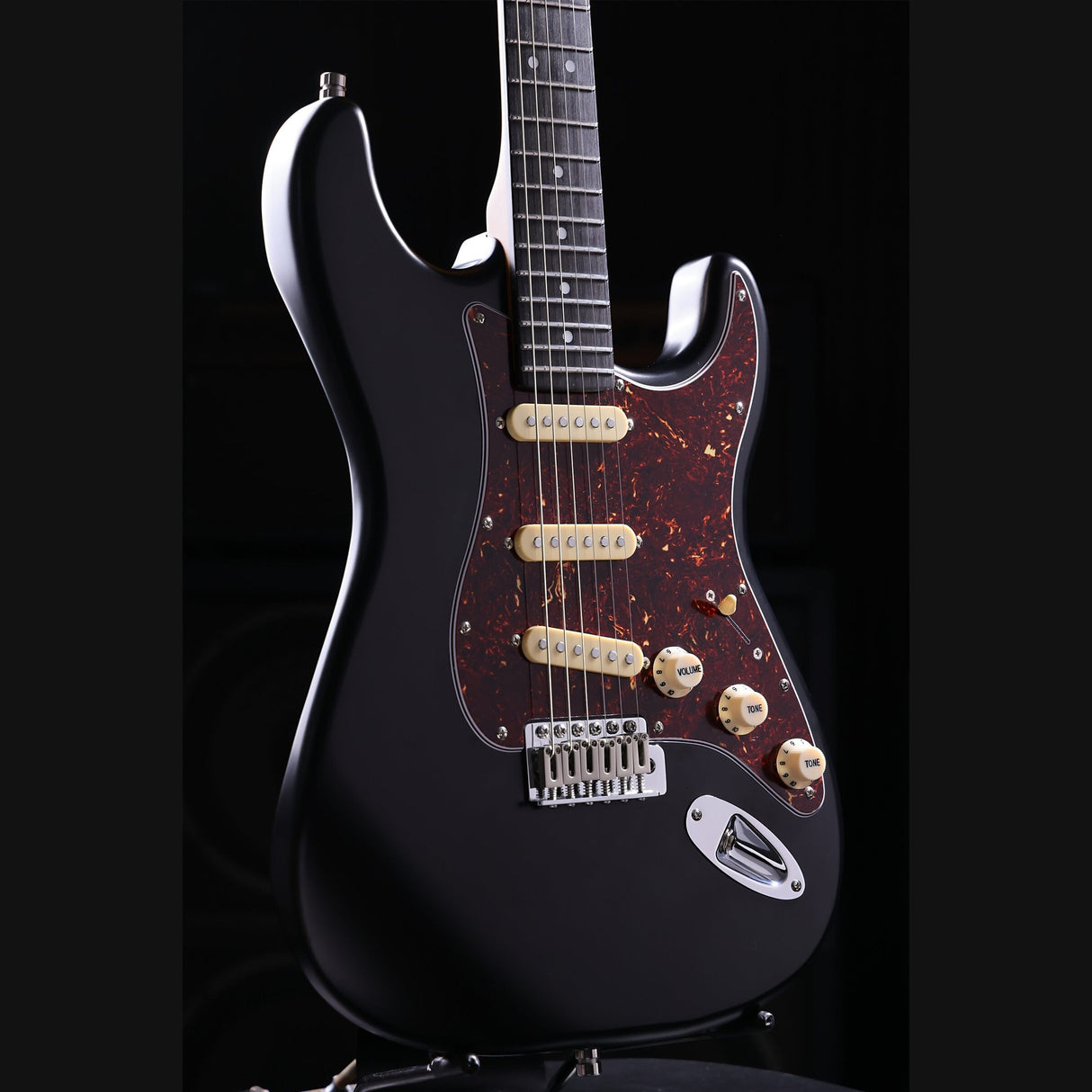 Patina PS-3 BK S-style Elektrische Gitaar SSS Alnico V Nitro Paulownia Body Roasted Maple Hals